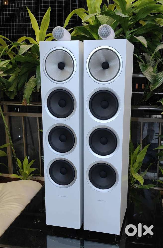 Bowers & Wilkins 702 S2 - Floor Standing Speaker - Pair