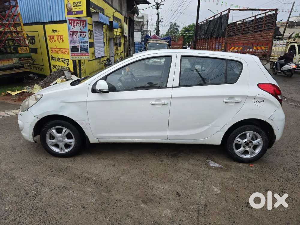 Hyundai i20 Sportz 2011 Diesel Well Maintained