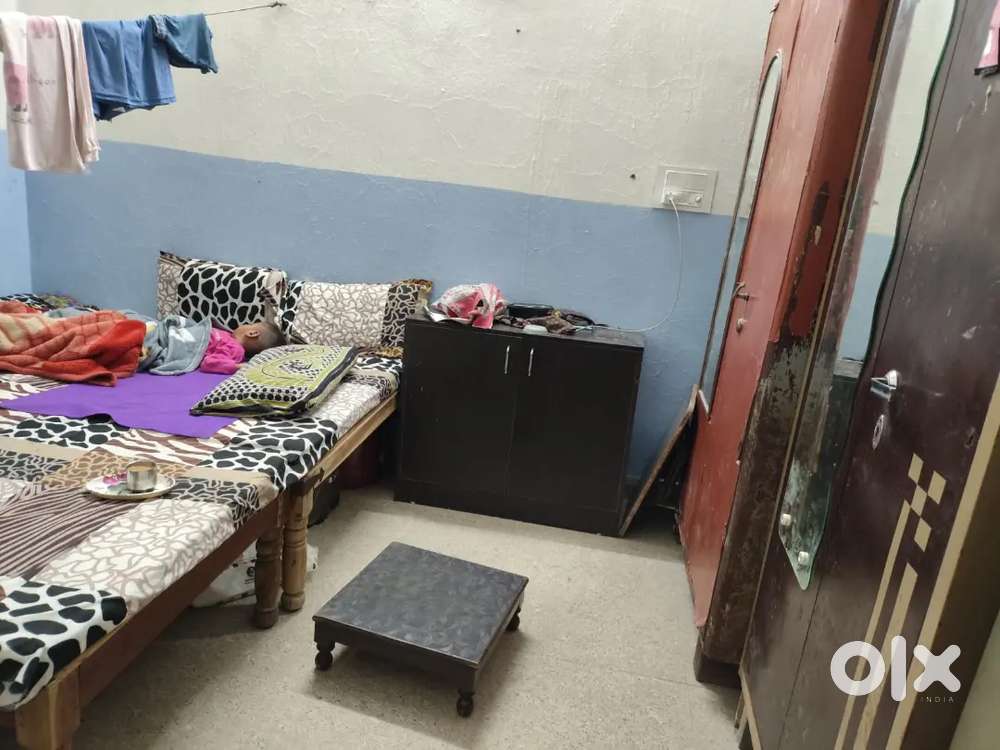 Room@2000 Girls/Family