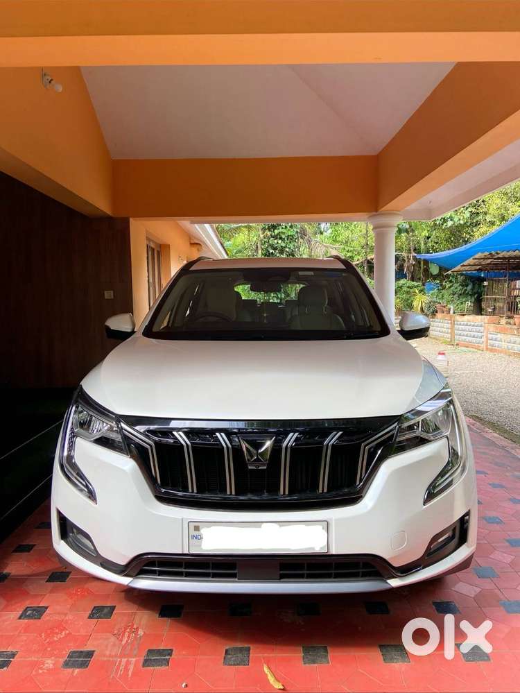 XUV700 AX7 Luxury AT  Single Owner  13,000 km