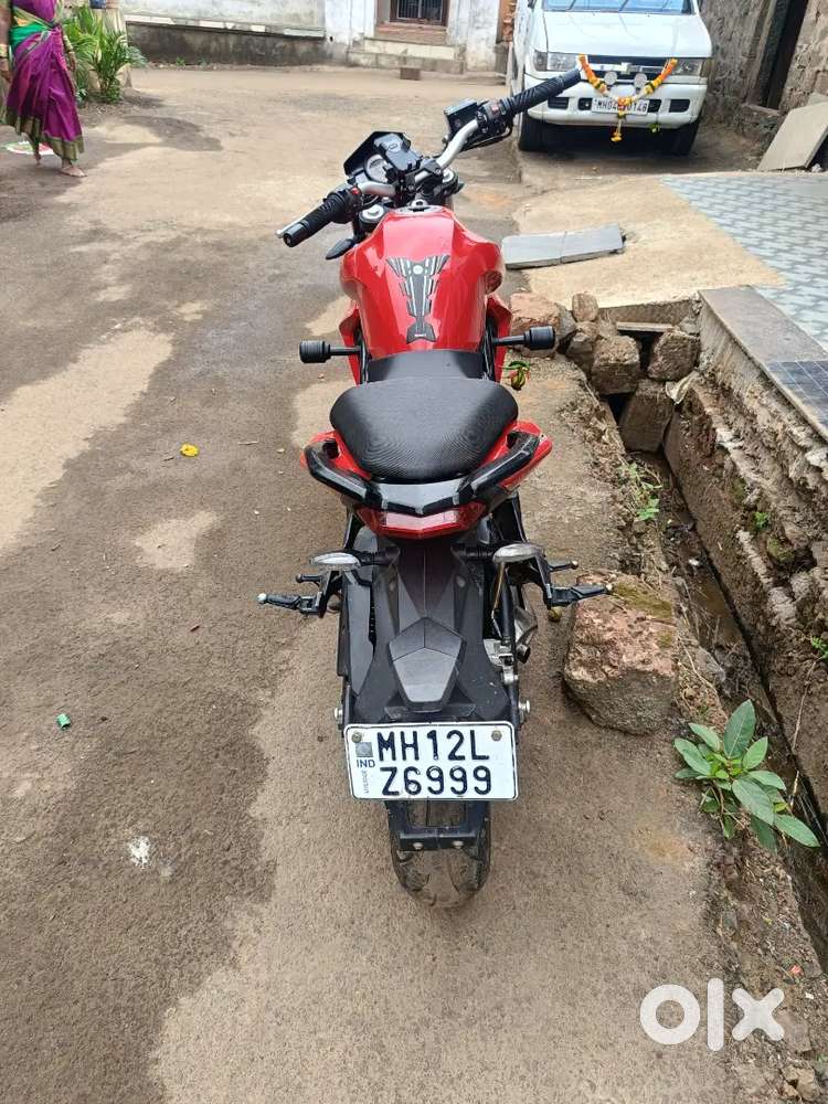 Benelli tnt 300i