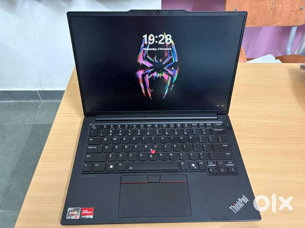 ThinkPad E14 - AMD Ryzen 7, 16 GB RAM, 512 SSD, Win 11 Home