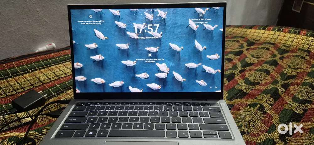 Dell Touch screen Laptop foldable 11 th Genintel core Model Inspiron14