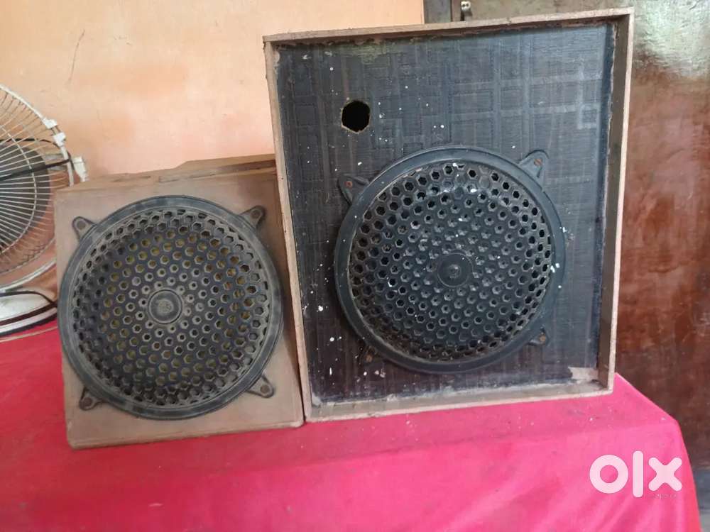 8inch speaker sahi hai dono