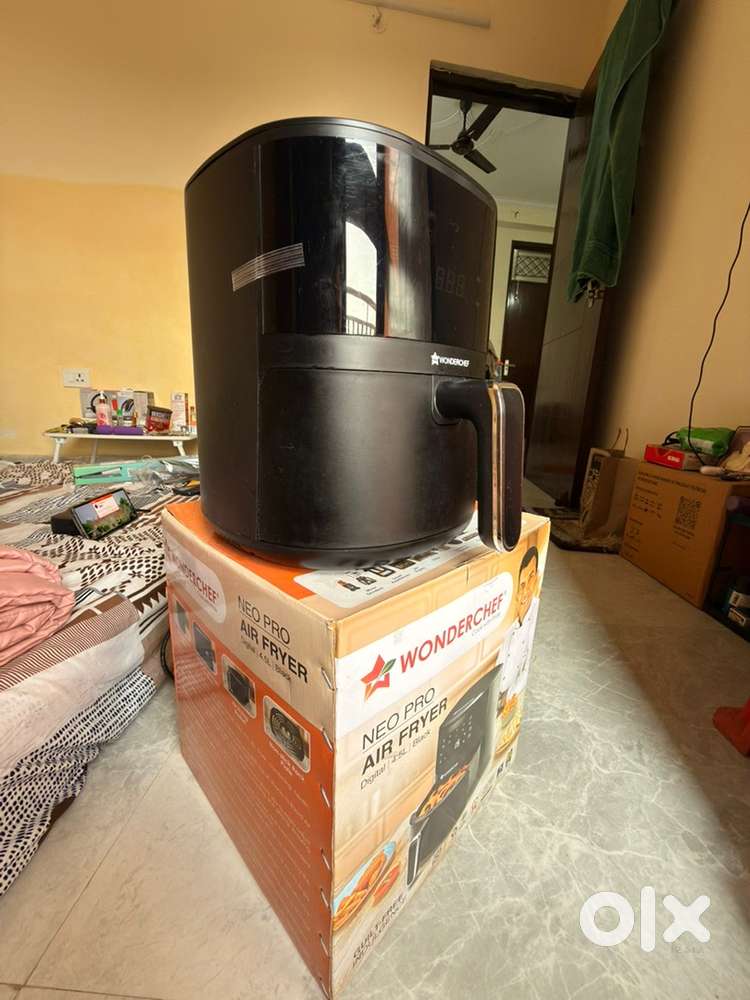 1 month old Air fryer