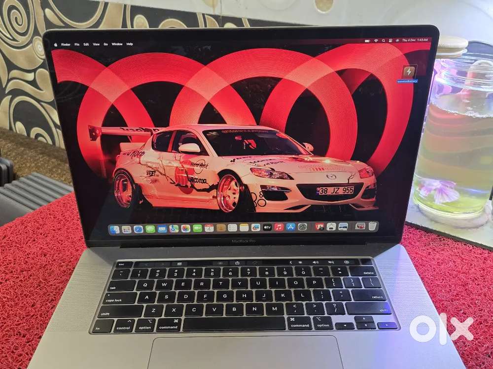 Apple Macbook Pro 2020 i7 16gb 512gb 5.5gb Graphics 16inch Retina