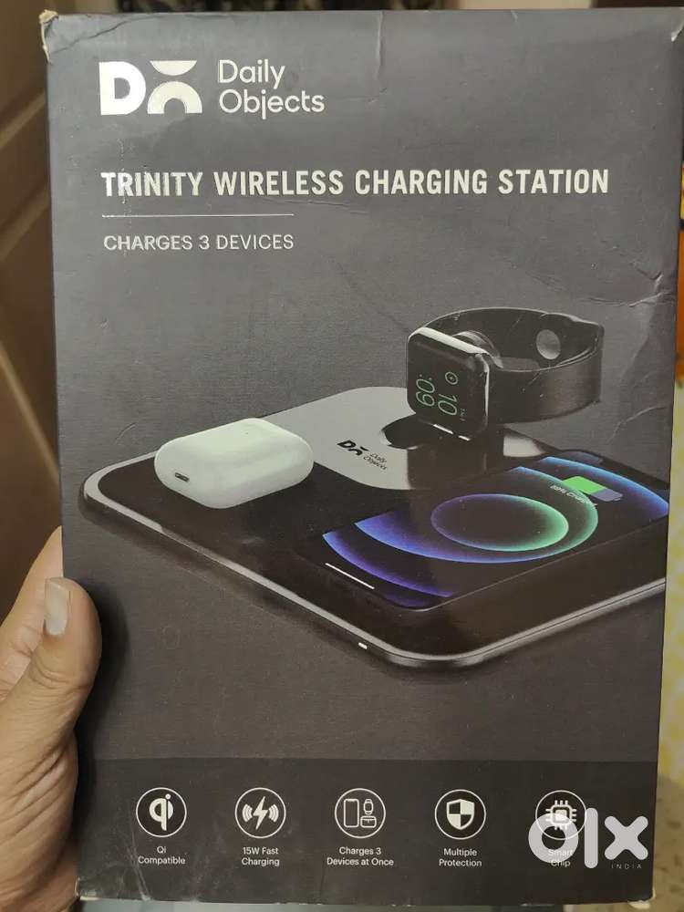 DAILY OBJECTS CHARGING STATION