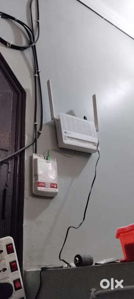 Wifi sell kr raha hu 2000 ka 1 months hua h bs