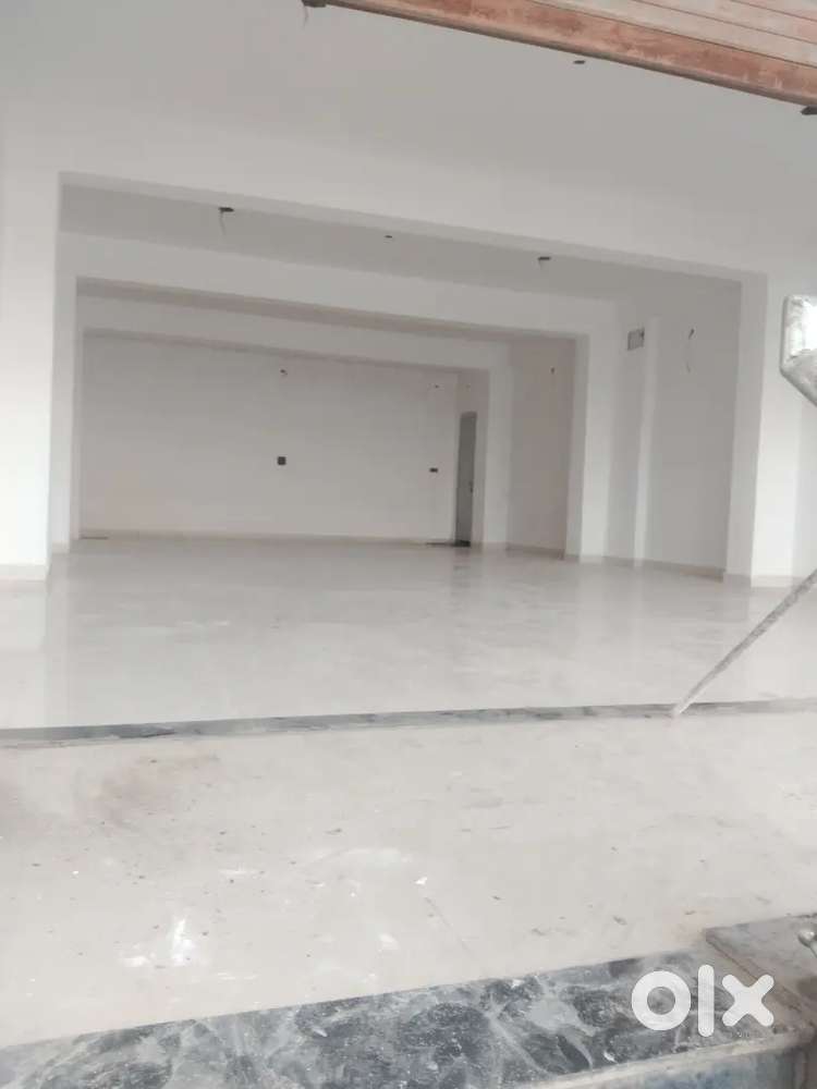 Rent for commercial hall gulmohar bawadia kalan main road 1st floor