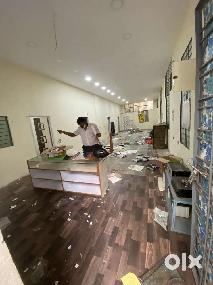 Prime location. Next to D-Mart Malakpet. Best fr Playschl, office etc