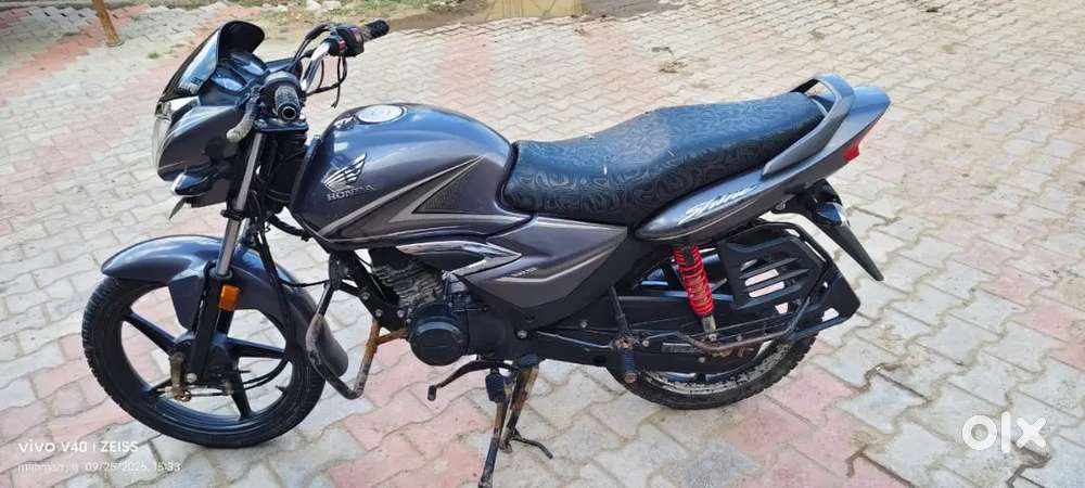 Shine , good condition first onwer Shine , good condition first onwer
