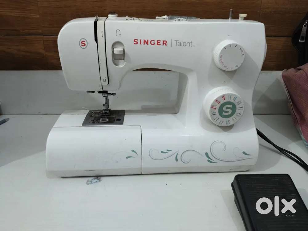 Singer sewing machine 3321