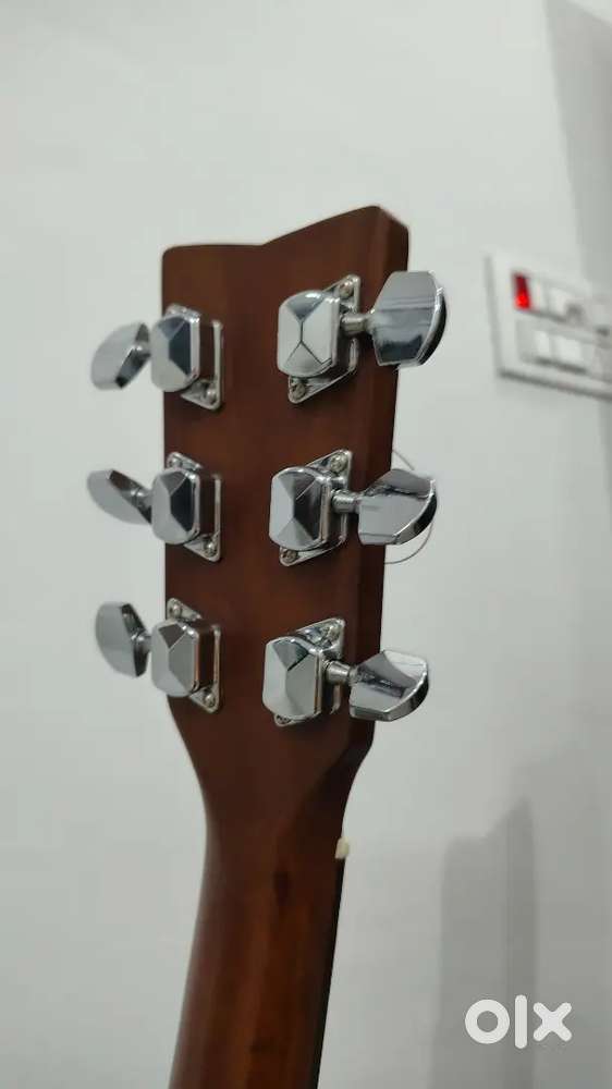 Yamaha Guitar