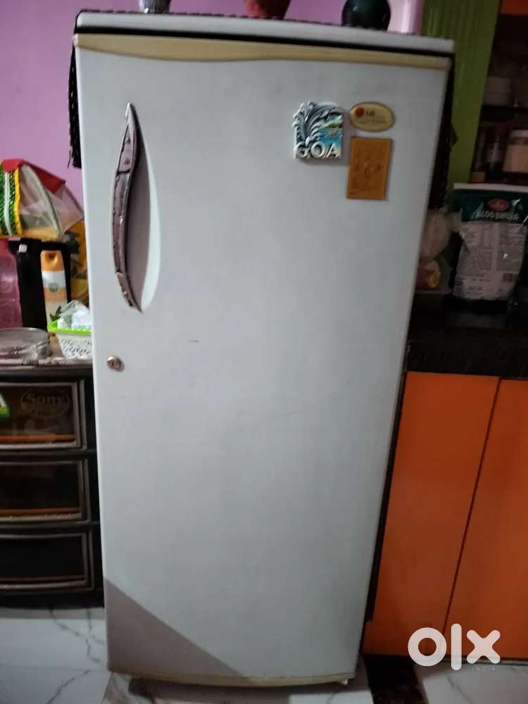 Selling fridge