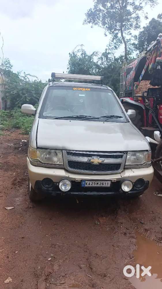Chevrolet Tavera Neo 2005