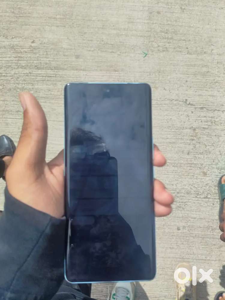 The mobile not much used just 6months th mobile is used