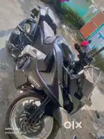 Pulsar RS 200