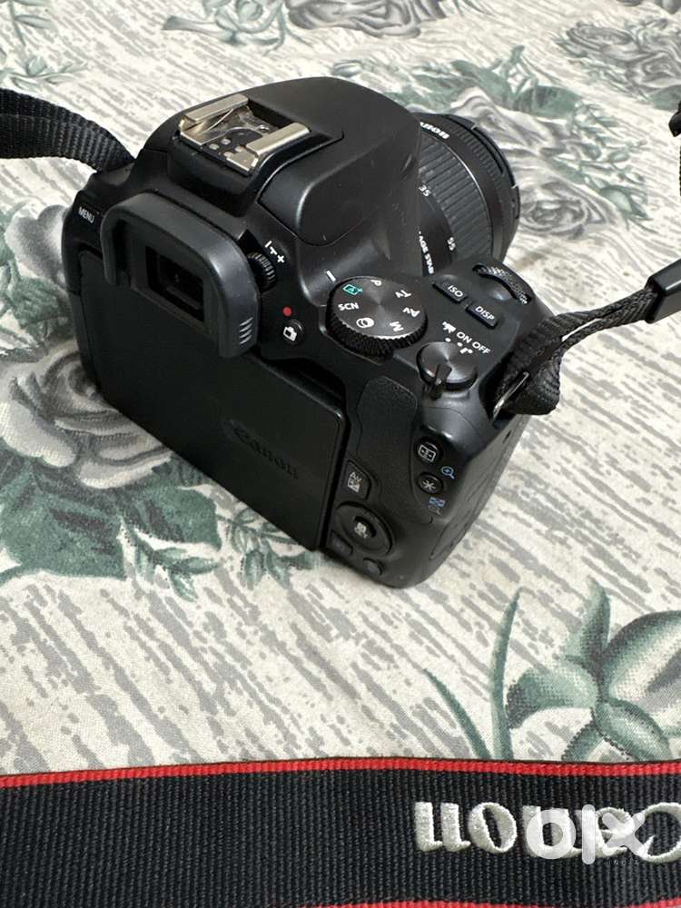 Canon EOS 200 D Mark II