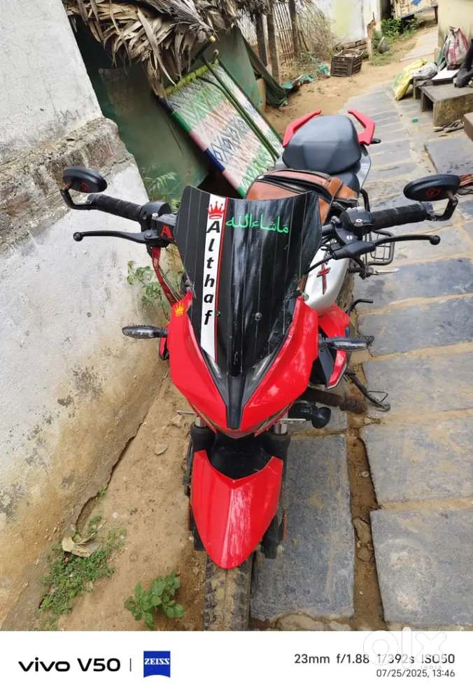 Good candition and used One year 8000km reding