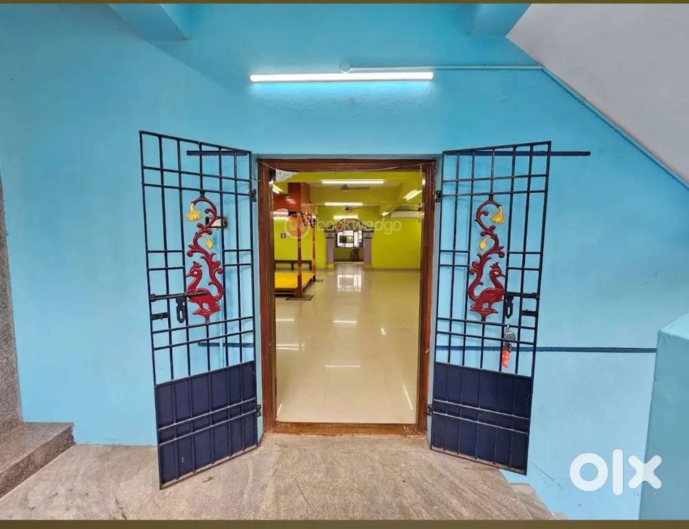 Spacious 2000 sq ft commercial space  Lift for rent