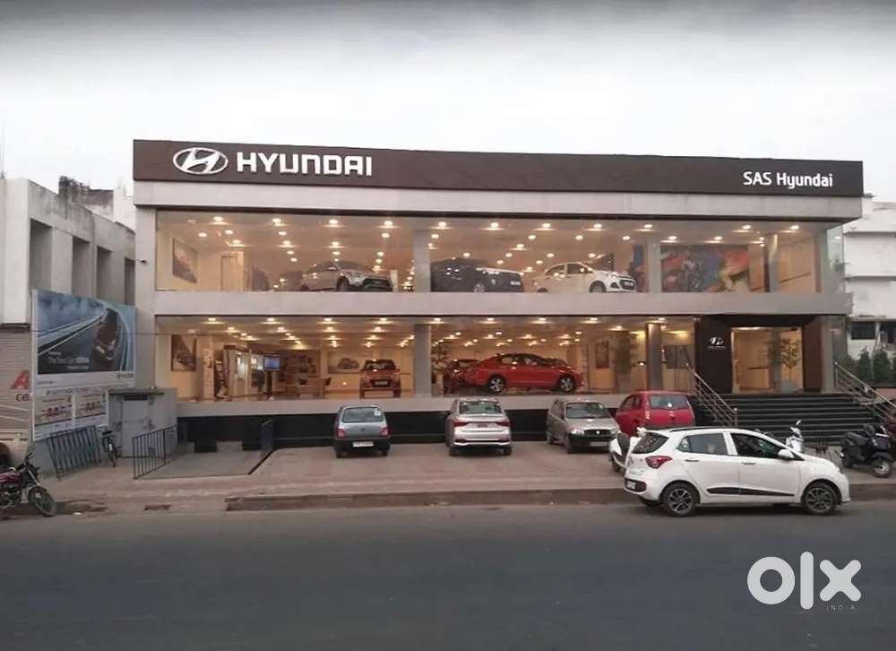 [CAR SHOWROOM ] में लड़के लड़कियों की आवश्कता है तुरंत संपर्क करें !!