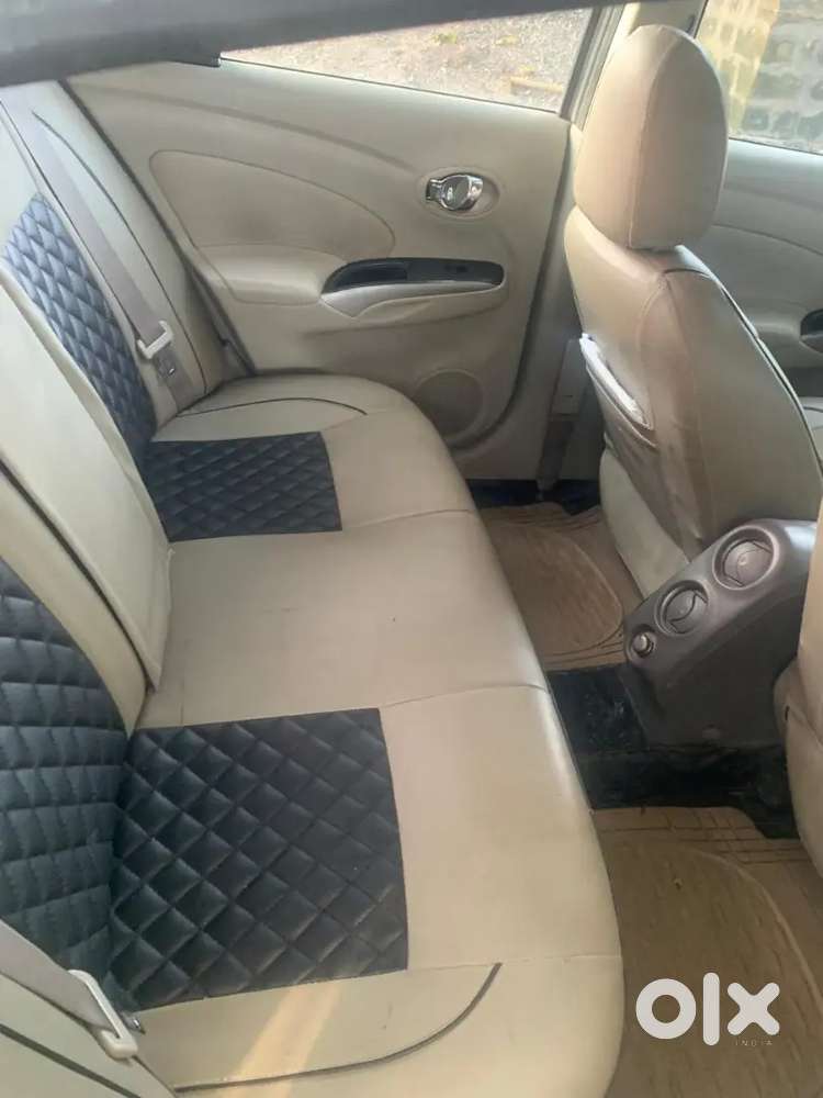 Nissan Sunny 2012
