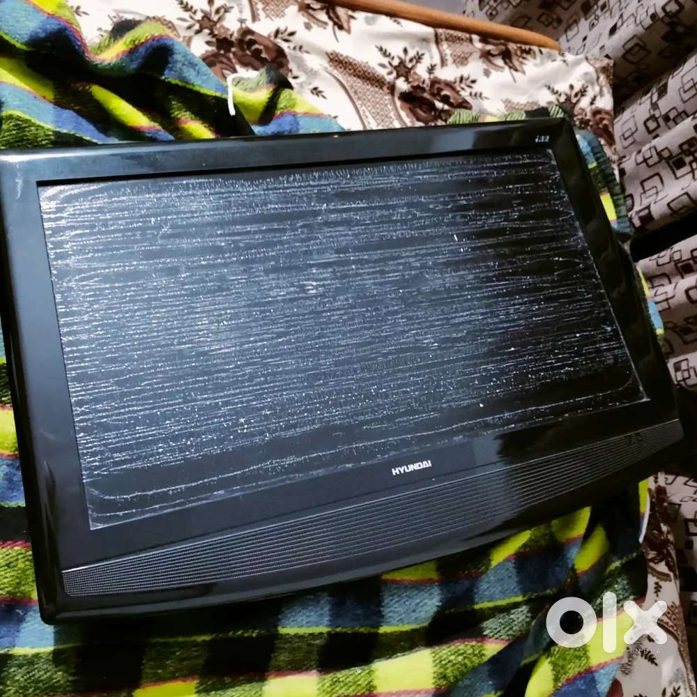 32 inch Hyundai LCD TV for Sale