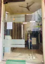 Toughen glass with gate
