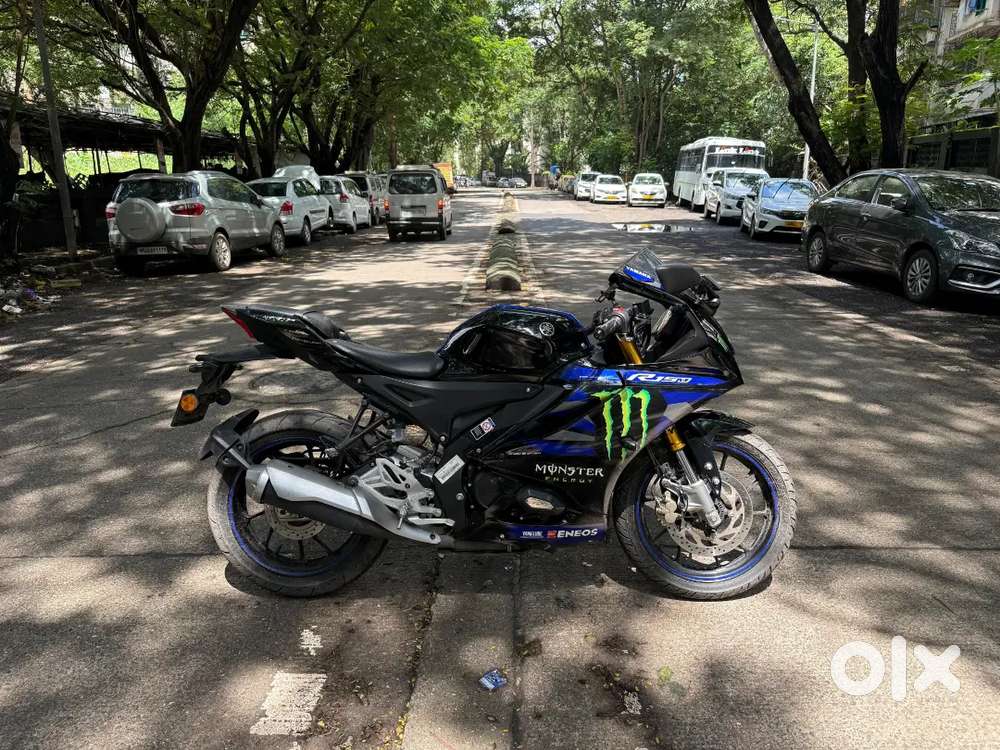 YAMAHA R15 MONSTER EDITION