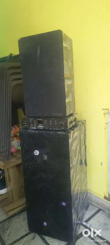 Amplifier and speaker 8 Inch-2  and  10 inch-1 top bass quality