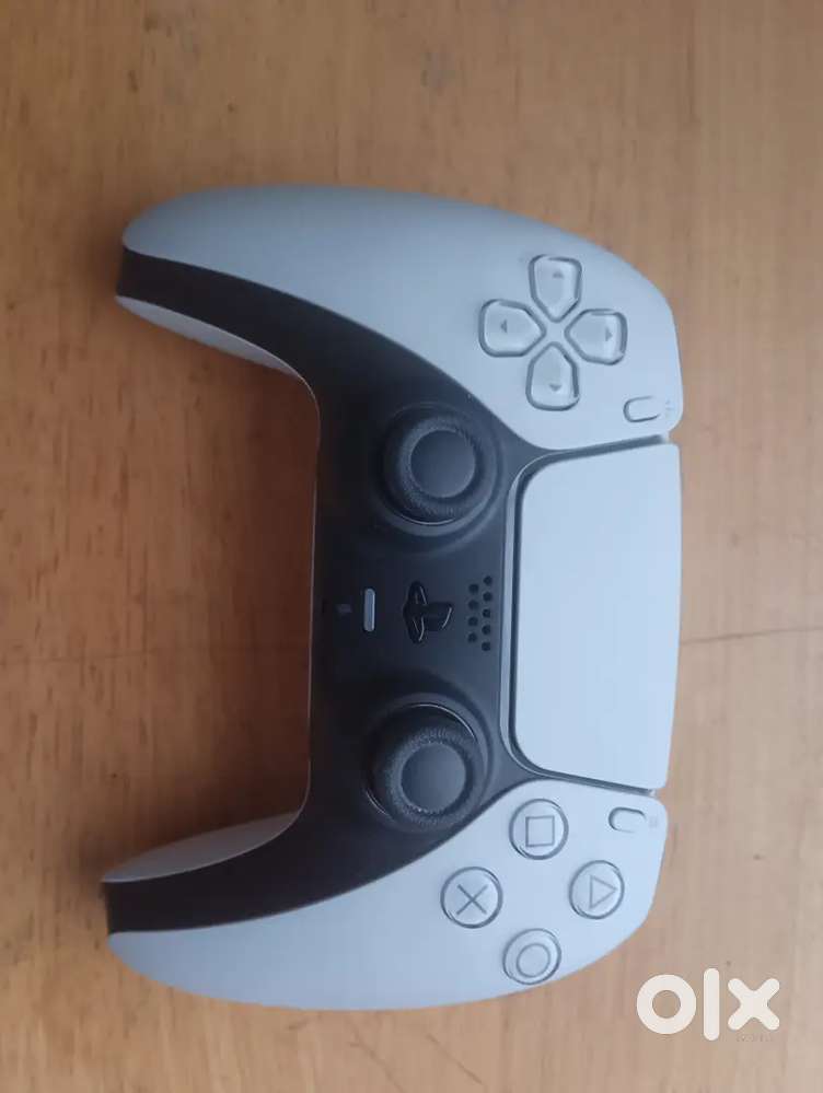 1 month old PS5 controller