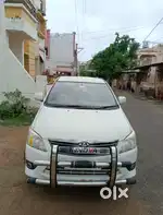 Toyota Innova 2014
