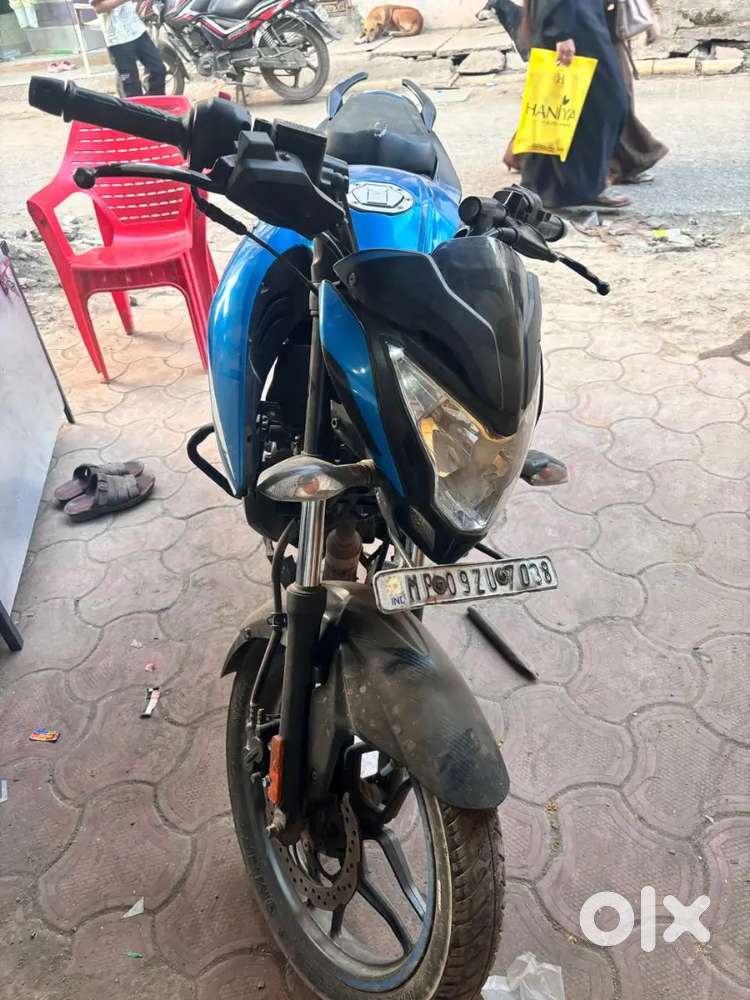 Urgent sell mama kirana ke pass hi hai geeta Nagar dhar road par