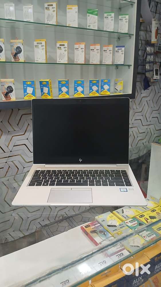 HP EliteBook 840 G5  8GB RAM  256GB SSD  Slim & Fast Business Laptop