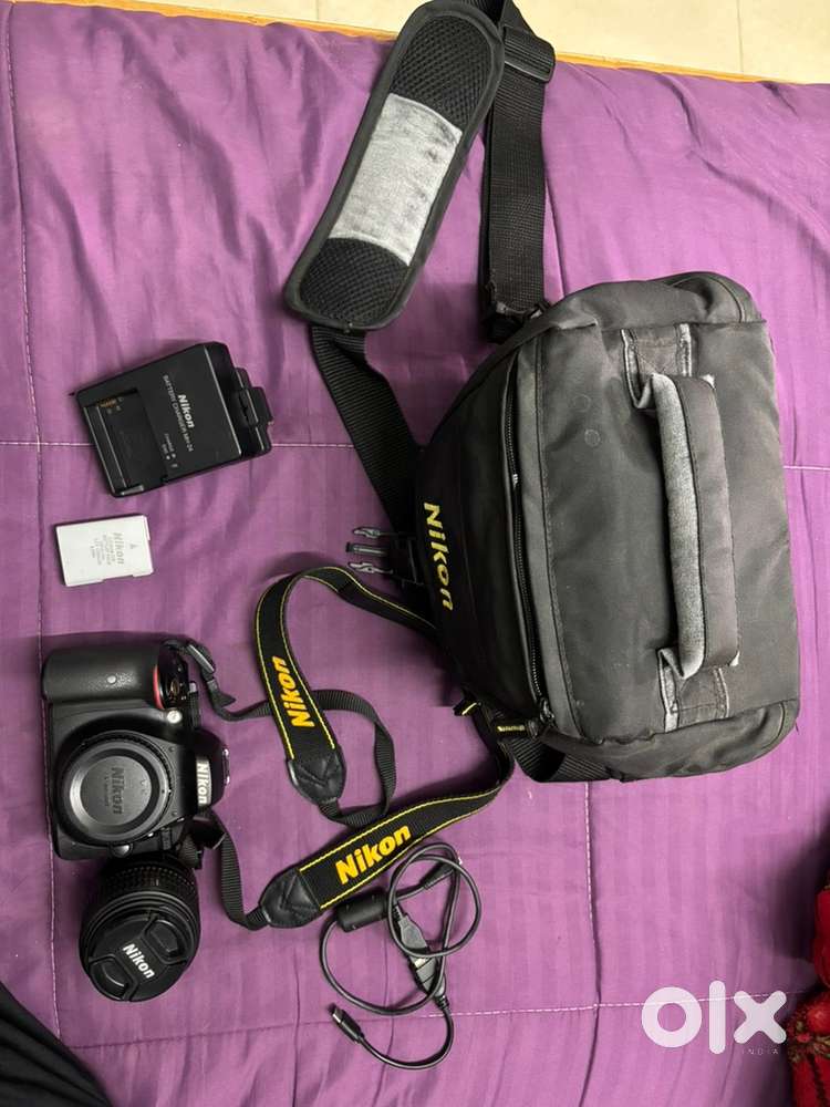Nikon D5300 Camera DSLR with Kit Lens