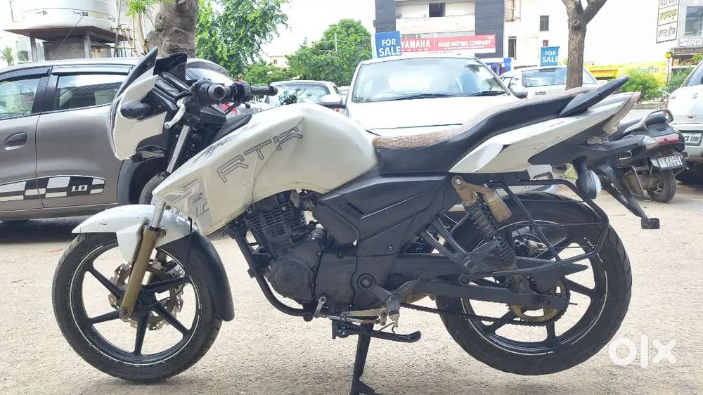 Apache RTR 180