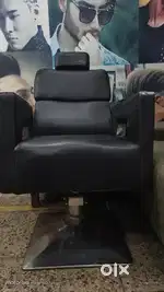 A second hand barber chare for saloon and other use.
