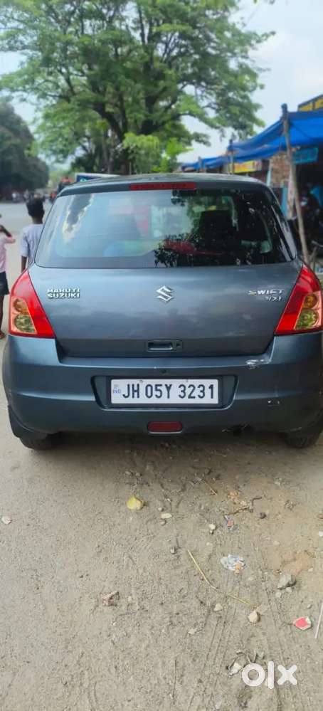 Maruti Suzuki Swift 2009 Petrol Well Maintained. new seat and android.