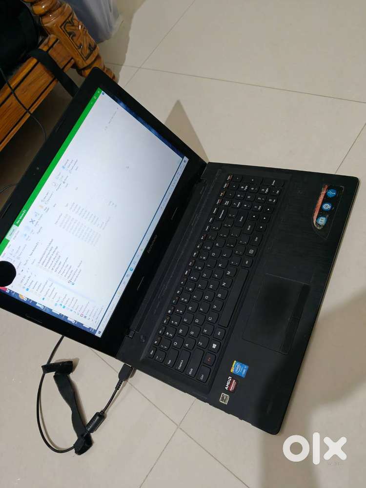 Lenevo intel core i3 processor with AMD RADEON graphics