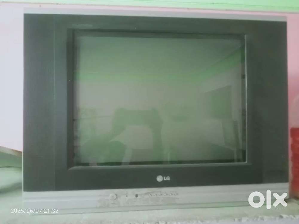 LG Old TV 24 inch