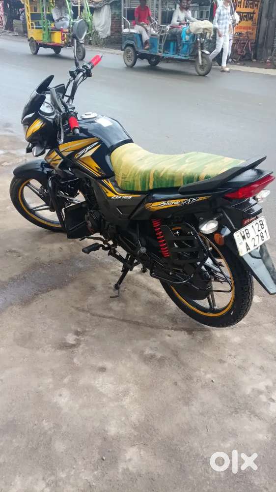 Honda sp shine very very good condition all pepar okay