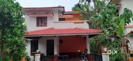 Villa for rent at Vyttila hub near  20000rs rent family  3months