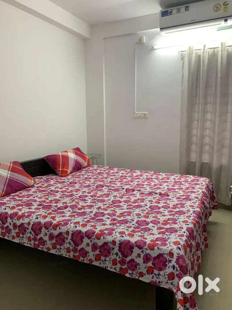 Ac furnished room for rent near Infopark/CSEZ