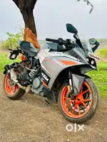 2021 model ktm rc 390 limited edition metallic silver colour