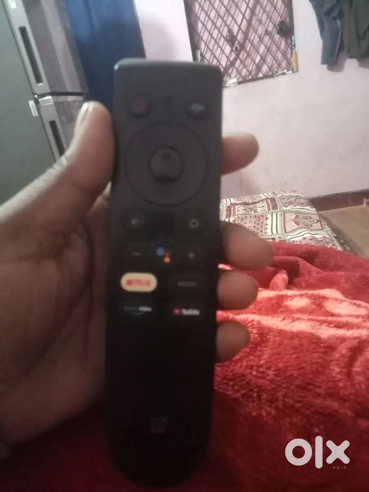 1+ LED (32) IN Black