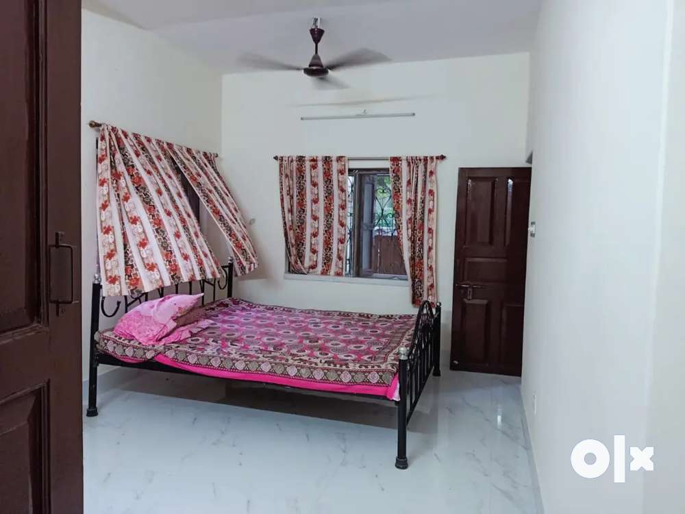 2bhk Furnished flat rent at Mukundapur near AMRI Hospital