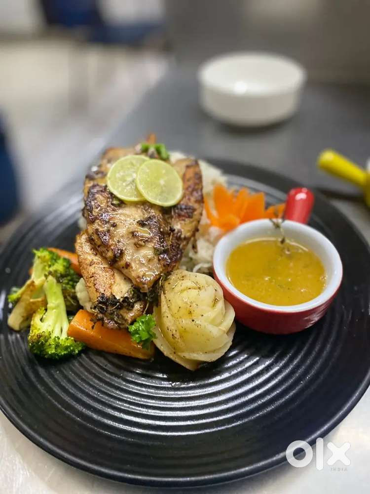 Female kitchen supervisor for a 4star hotel at kochi city