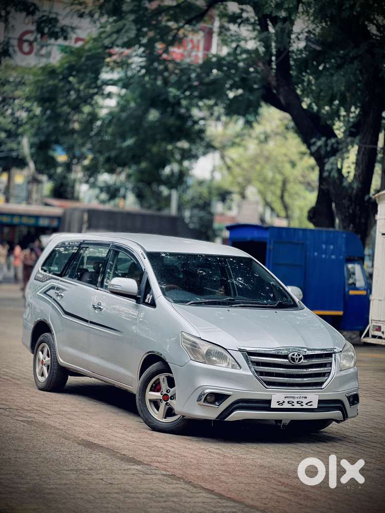 Toyota Innova 2004-2011 2.5 G4 Diesel 8-seater, 2010, Diesel