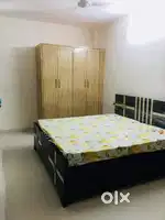 ( OWNER FREE SEMI FURNISH 2 ROOM SET GIRLS/ FAMILY ) IN PHASE 7 MOHALI