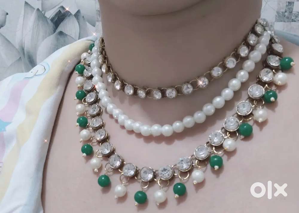 Beautiful fresh necklace made of pearls and jarkan
